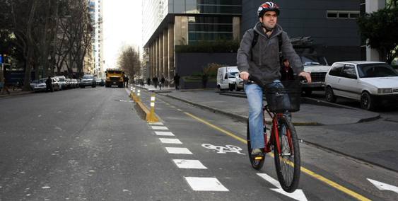 Está crescendo a rede de ciclovias e de caminhos protegidos para bicicletas