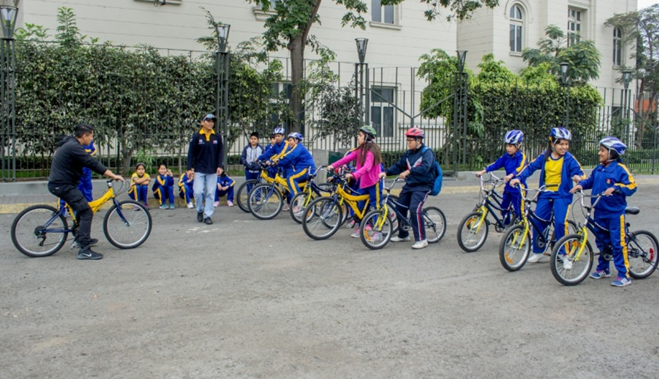 Em 24 de outubro, Lima, capital do Peru, premiará projetos escolares em favor do uso da bicicleta. Serão avaliados originalidade, criatividade, impacto social, responsabilidade ambiental e a viabilidade do projeto