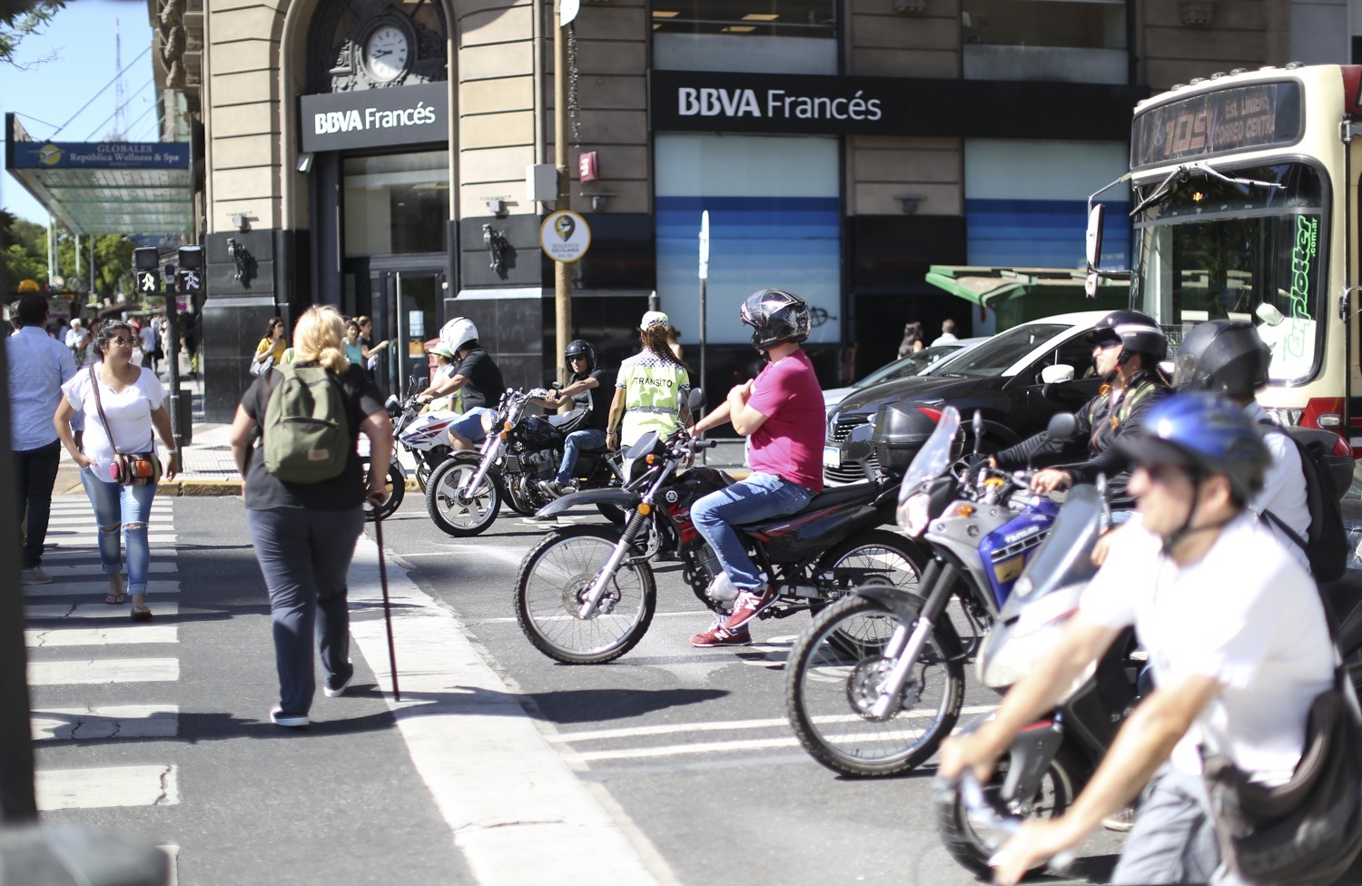 A velocidade excessiva causa 77% das mortes de motociclistas, segundo relatório do Observatório de Segurança Viária da Cidade de Buenos Aires