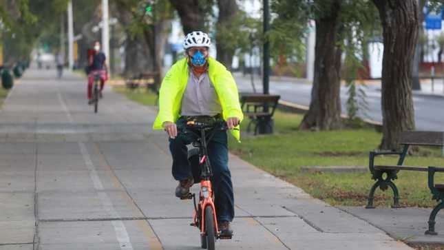 O governo peruano anunciou que, nestes tempos de pandemia, será promovido o uso de bicicletas com faixas exclusivas como uma alternativa para reduzir o uso do transporte de massa