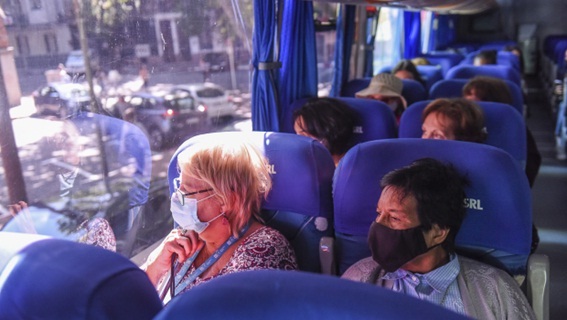 En el Mes de las Mujeres, Montevideo colocó el Bus Turístico en el centro de acciones que promovieron el derecho al turismo y acercaron propuestas recreativas a las mujeres que tienen menores posibilidades de acceso a tales actividades