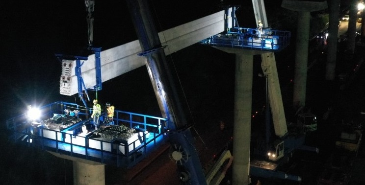 Se iniciaron los trabajos de izaje y montaje de las vigas en el viaducto de la Línea 3 del Metro de Panamá