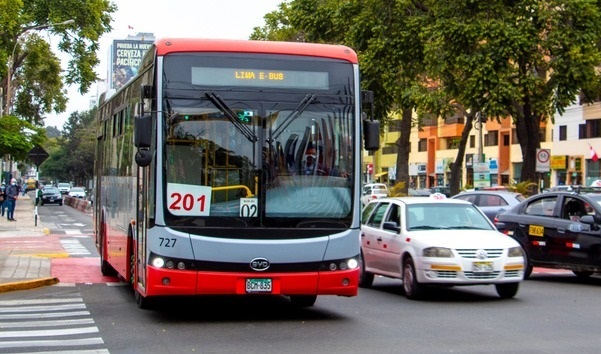 A Autoridade de Transporte Urbano de Lima e Callao (ATU) anunciou a assinatura do contrato para a execução do Plano de Mobilidade Urbana 2022-2042, que definirá o deslocamento da população nas duas cidades