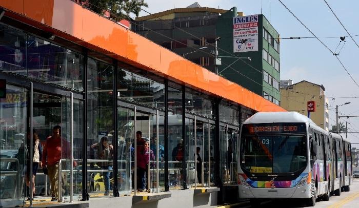 La Empresa de Transporte de Pasajeros de Quito (EPMTPQ) hace un llamado a los candidatos en las elecciones de 5 de febrero para que no utilicen infraestructura del sistema de transporte en actos de proselitismo político