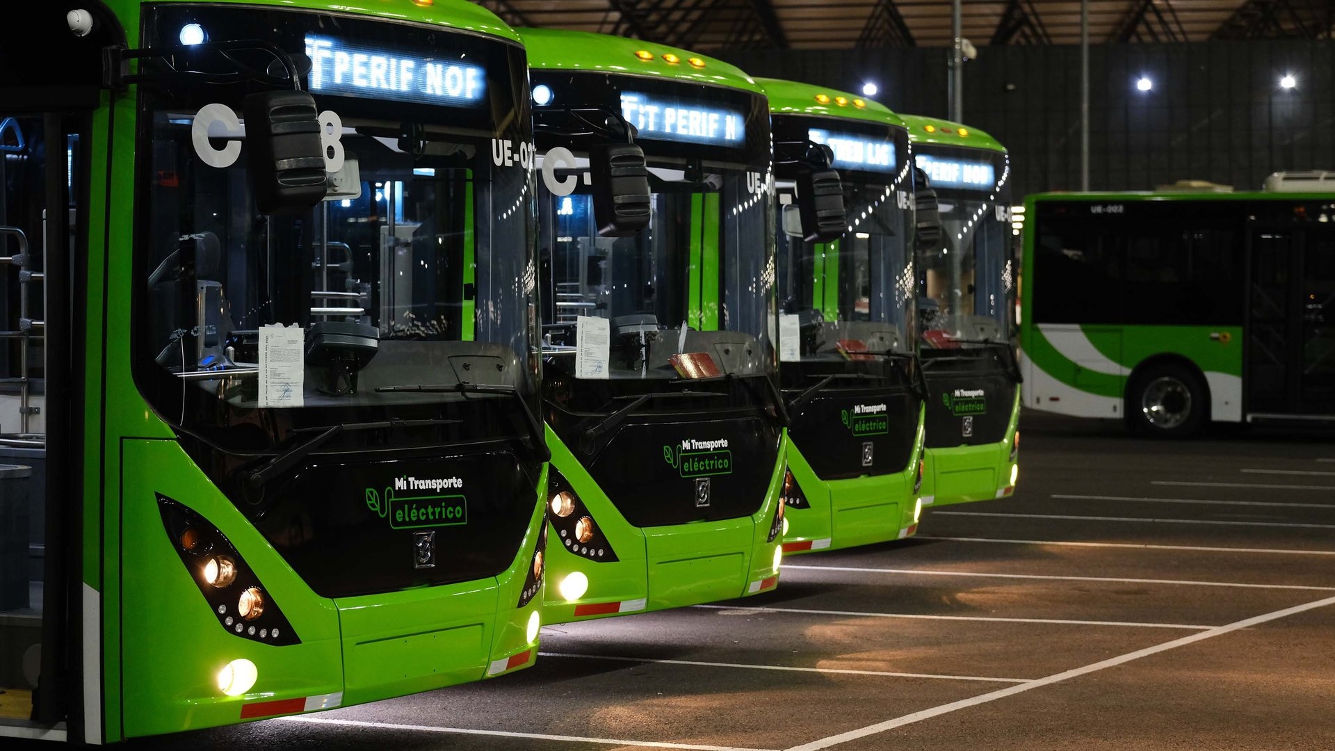 En más de 700 días de operación (casi 2 años), el sistema de buses Mi Transporte Eléctrico ha recorrido más de 6 millones de kilómetros. En el campo ambiental, se han dejado de emitir 7.6 toneladas de dióxido de carbono a la atmósfera del Área Metropolitana de Guadalajara